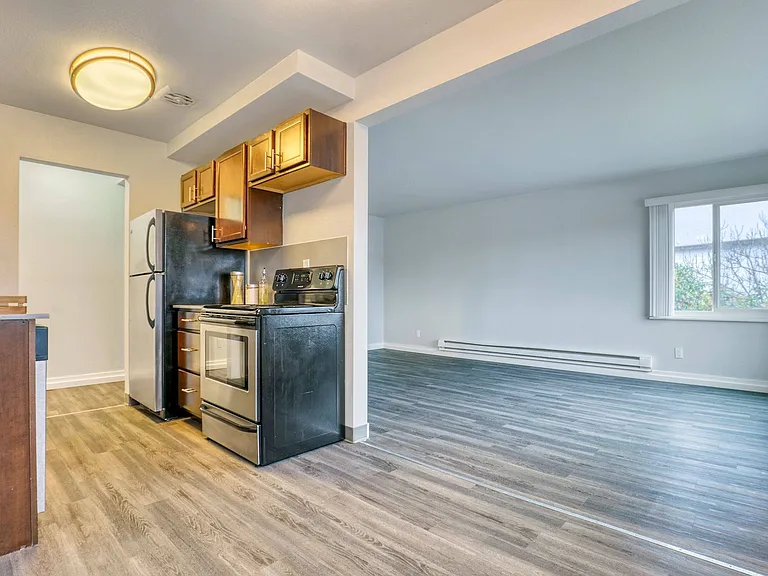 kitchen & dining room