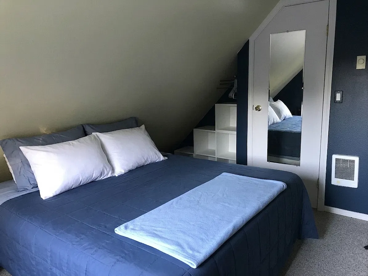 24908 J Pl — Photo 4