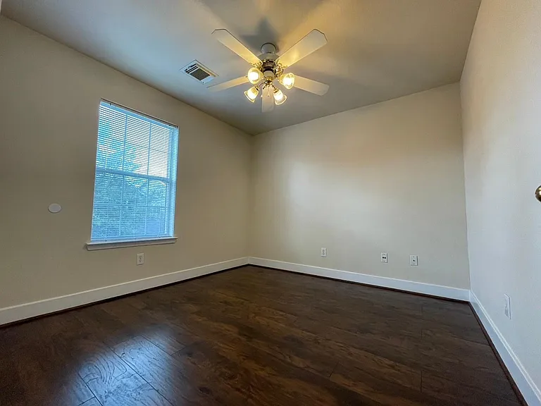 11928 Prior Park Dr — Photo 15