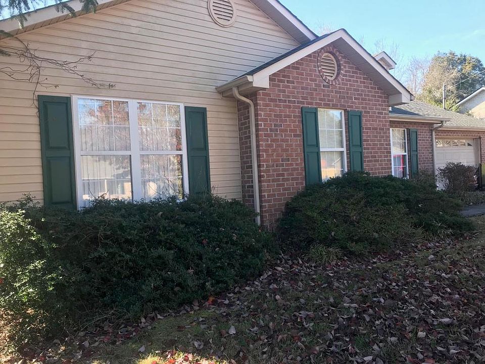 1st image of 8043 Phyllis Ln