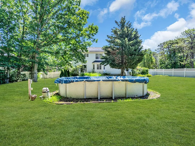 6 Marybeth Ct — Photo 48