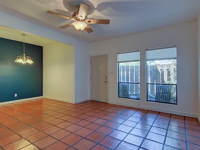 1st image of 1509 W 39th 1/2 St #103