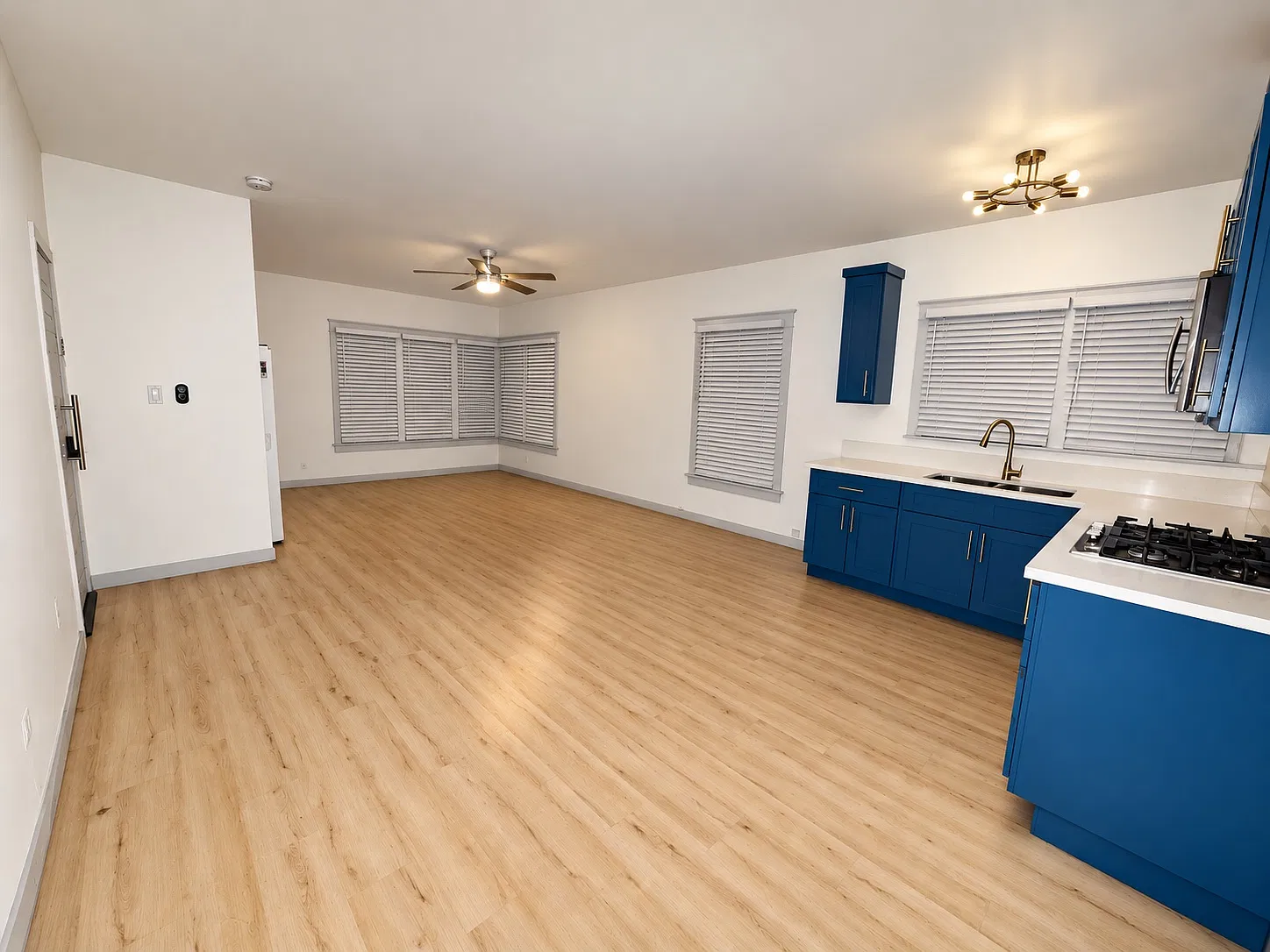Studio, $1,695 — Photo 4
