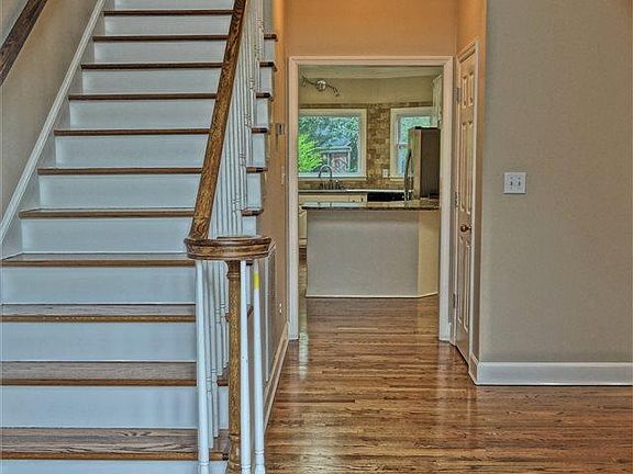 5th image of 3013 Tantallon Dr SE