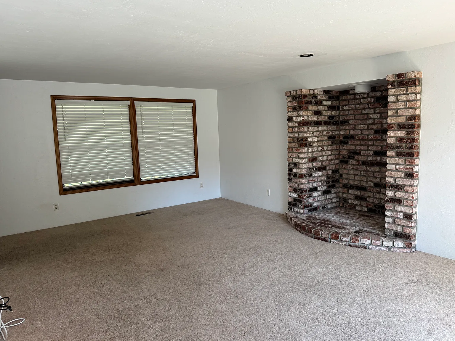 Barclay Rd, Medford — Photo 3