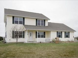 51122 Rebecca Dr, Paw Paw, MI 49079
