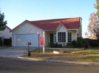 9048 Canyon Shadows Pl, Corona, CA 92883