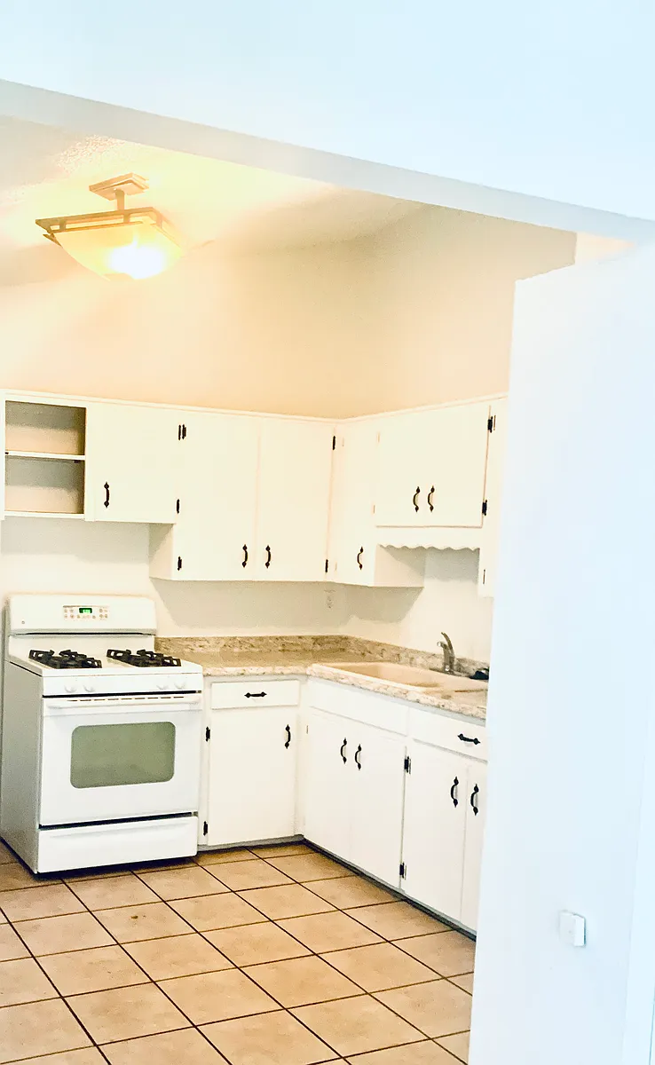 Building Photo - 35 W Wetmore Rd #B