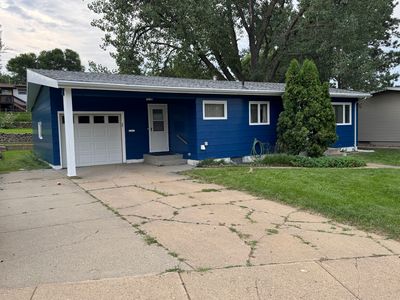 1038 Lincoln St, Dickinson, ND, 58601