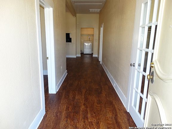 3rd image of 262 Ray Ave