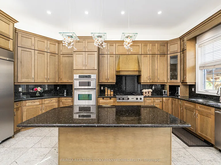 8 Heritage Woods Mnr — Photo 19