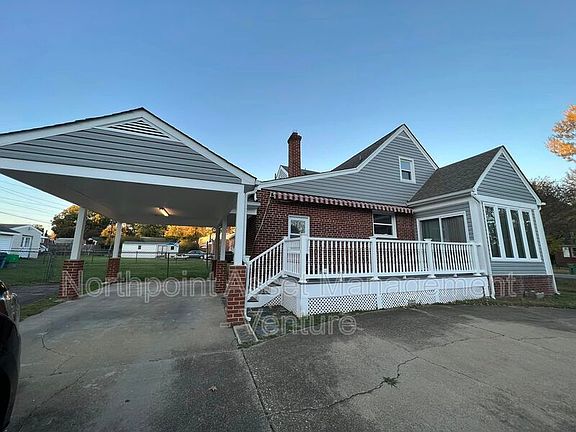 4th image of 1442 Greystone Ave
