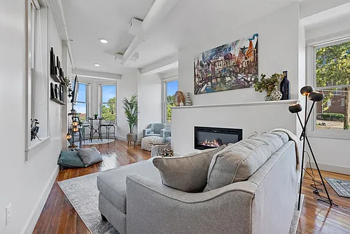 155 Dorchester Ave Photo 1