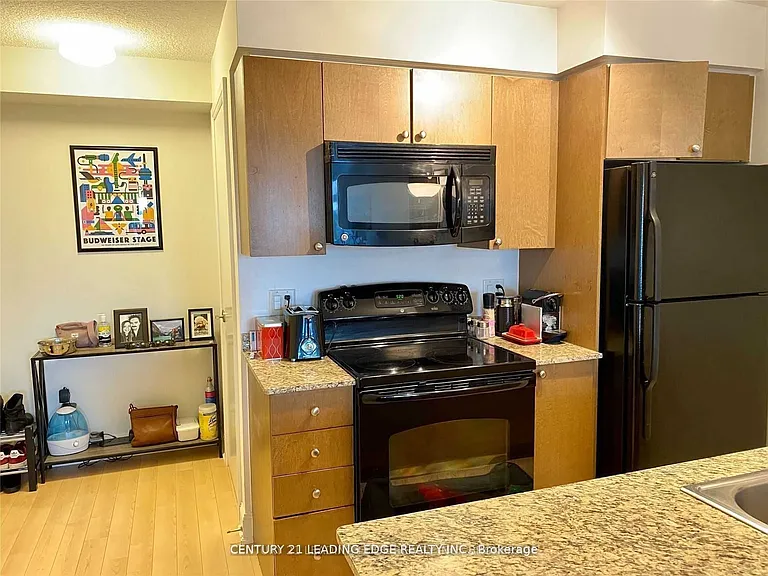 2191 Yonge St #1207 — Photo 14