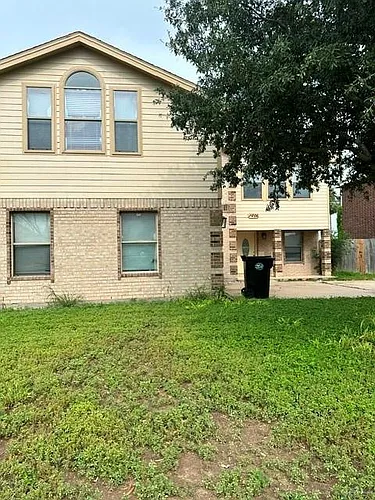1206 Mulberry Dr Photo 1