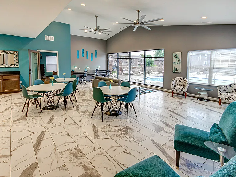 Nicholas Place Apartments — Photo 17
