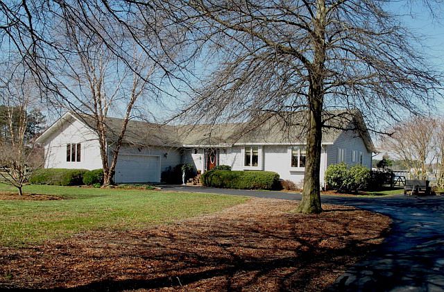 1st image of 24 Bluebird Ln
