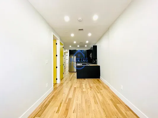 Rented by Blue Egg Realty Corp | media 23