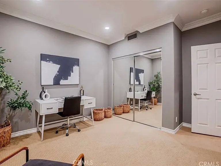 8082 E Portico Ter — Photo 4