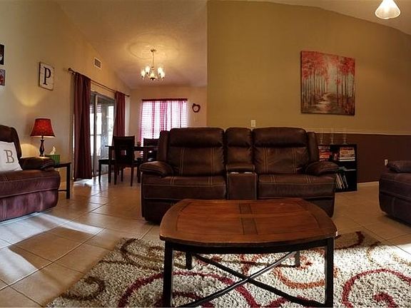5th image of 274 Kings Pond Ave