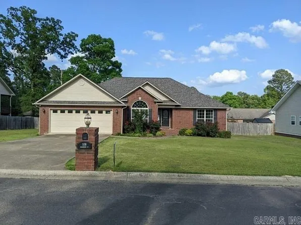 108 Golden Eye Ct, Hot Springs, AR 71901