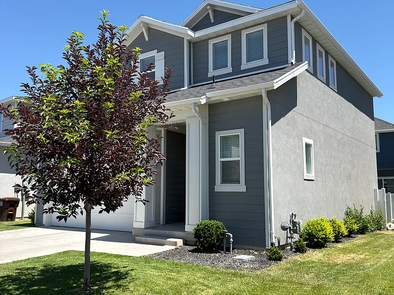 4889 E Breezy Patch Rd — Photo 3