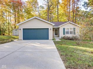 2199 E North Shore Dr, Morgantown, IN 46160