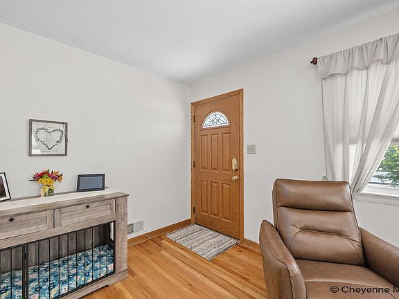 4th image of 3340 Alexander Ave