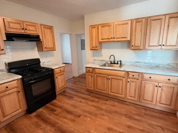 31 Torrey St #1, Boston, MA 02124