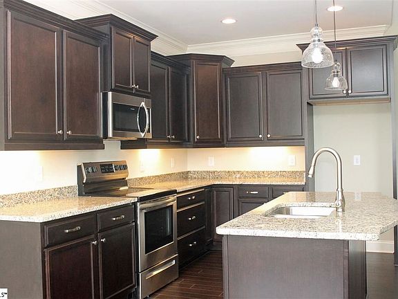 2nd image of 259 Laurel Trace Cir