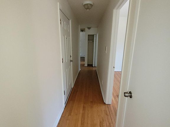 4th image of 3400 W Cortland St #1
