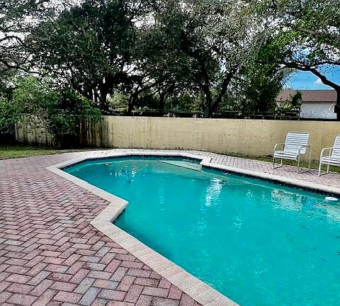 3rd image of 2940 Azalea Drive