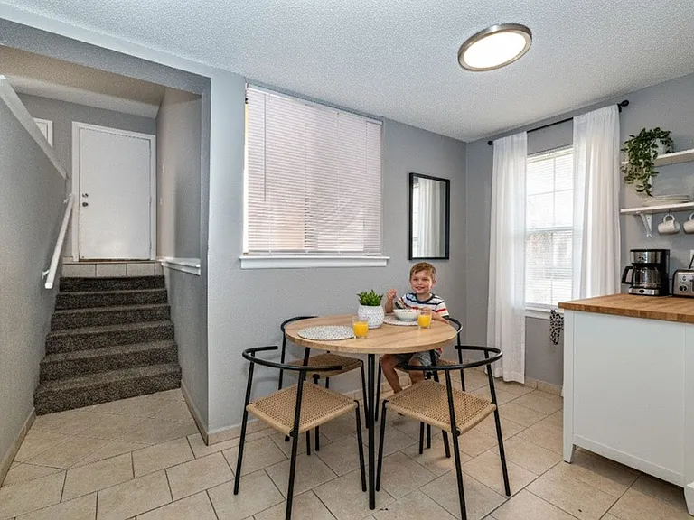 Cimarron Apartments — Photo 69