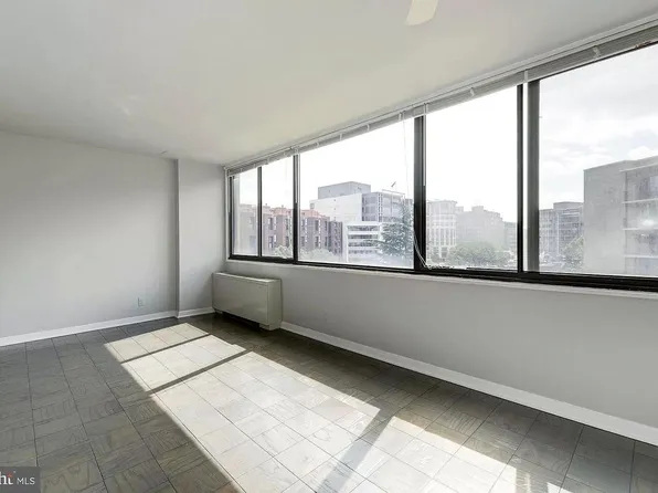 2201 L St NW, Washington, DC