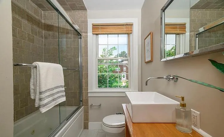 353 Greenlow Rd — Photo 4