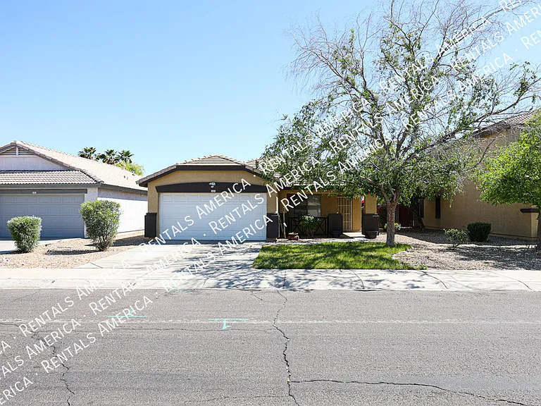 15827 W Yavapai St — Photo 3