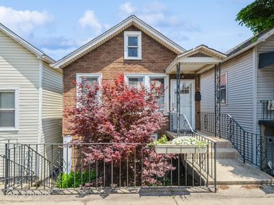 2835 S Farrell St, Chicago, IL, 60608