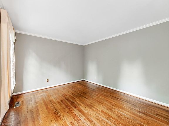 5th image of 5812 Luxbury Ct