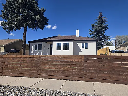 738 E Fountain Blvd Photo 1