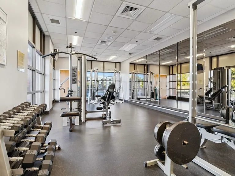 235 E River Dr #1007 — Photo 22