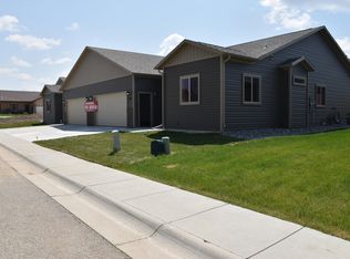 910 Pinyon Pl, Sheridan, WY 82801