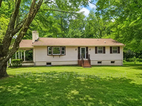4476 Country Walk Ln, Mechanicsville, VA 23111