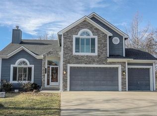 15332 S Dice Ln, Olathe, KS 66062