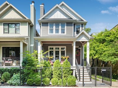 2512 N Maplewood Ave, Chicago, IL, 60647