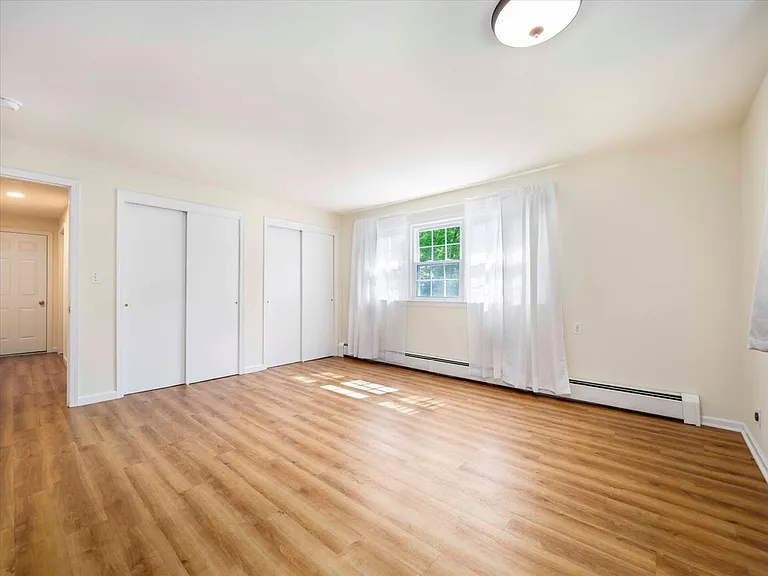 5 Dorchester Ave — Photo 22