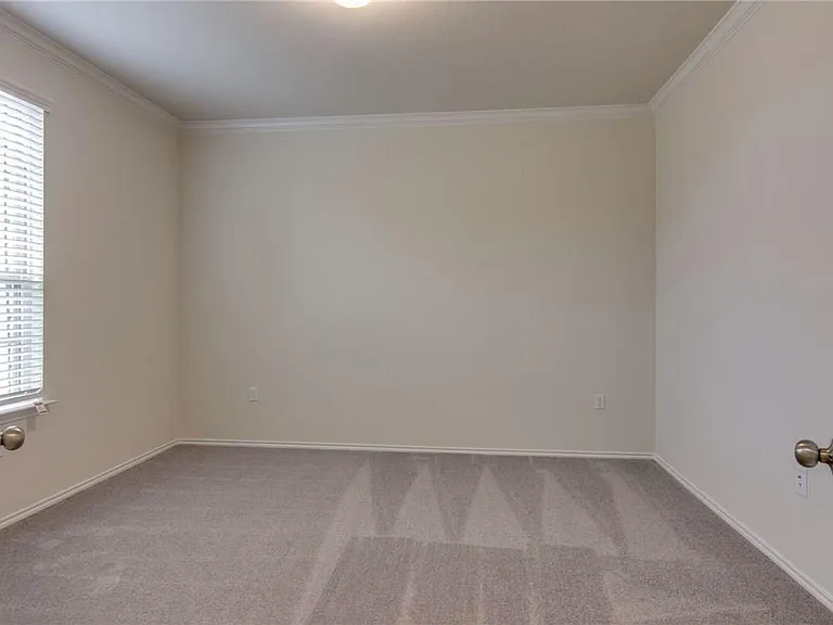 6621 Hartlage St — Photo 7