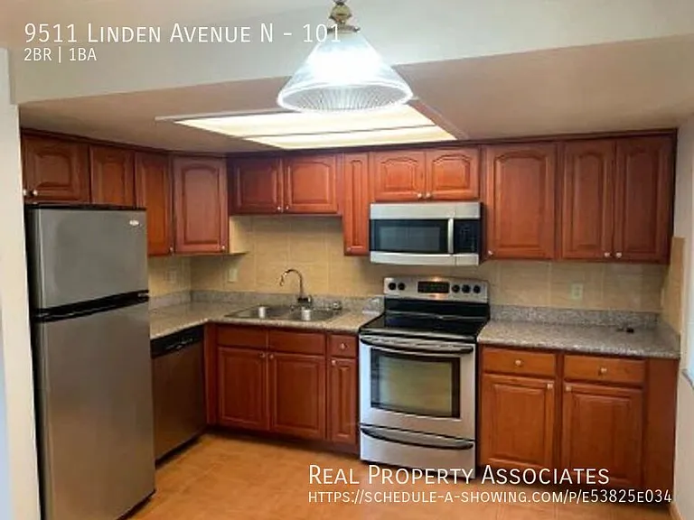9511 Linden Ave N #101 — Photo 8