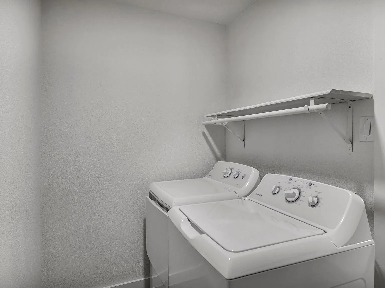 5903 Kevin Kelly Pl — Photo 3
