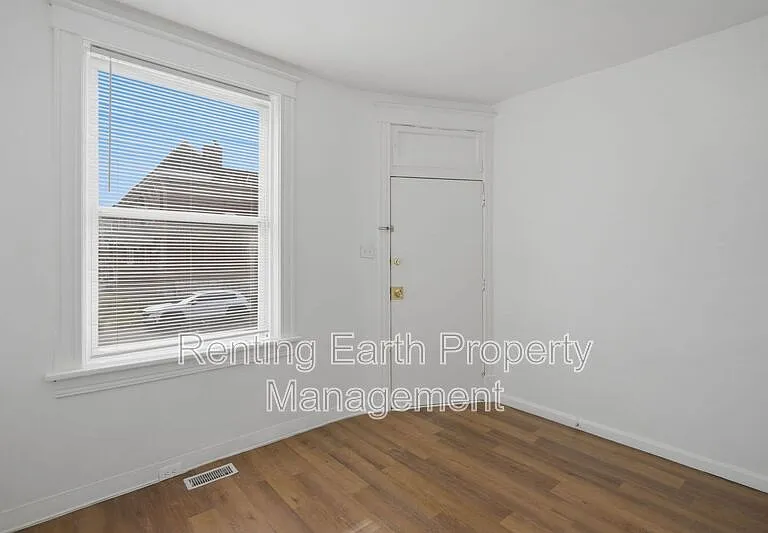 3127 Clay Ave — Photo 14