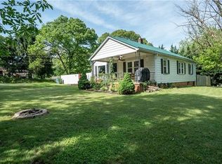 51 Maple Dr, Asheville, NC 28805